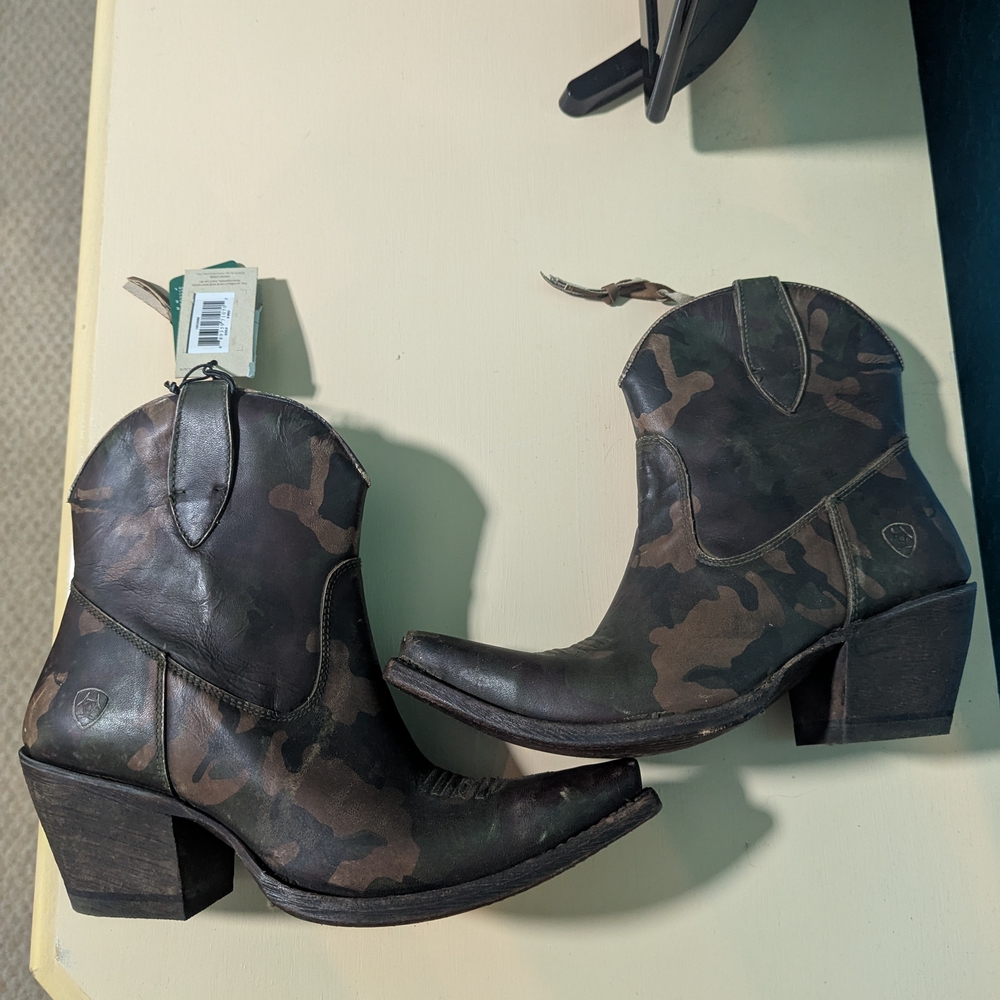 Ariat Women's Camouflage Western Boots